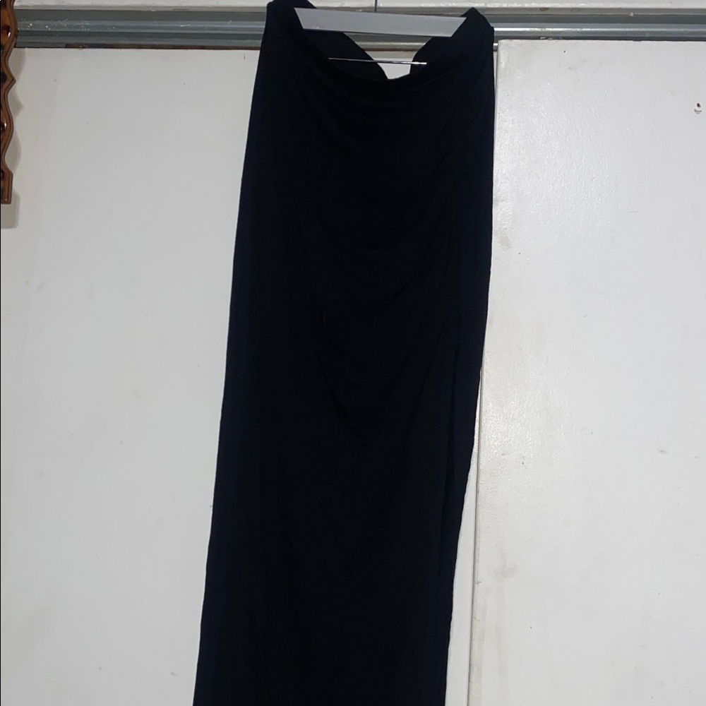 Elegant Black skirt with slit